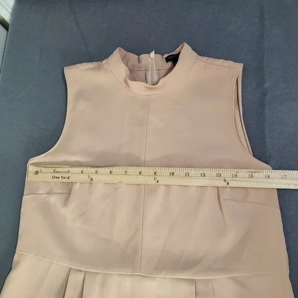 Ann Taylor Sleeveless Mock Neck Tank Blouse with Pleats SZ Small Pinkish Beige - Picture 6 of 10
